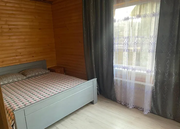 Готель Сонячні Карпати Славське